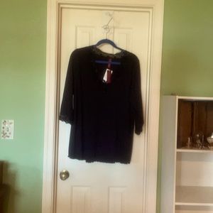 Black Gitano Top with lace and sparkles